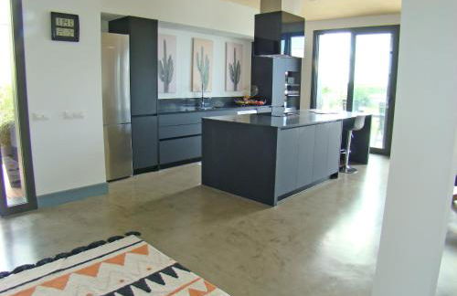 Villa en el campo cerca de la playa. - Foto 8