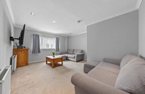 Modern 5-Bedroom House - Bannockburn - Photo 10