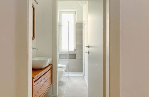 Just Urban Stays - Nuovo e Luminoso Trilocale in Centro - metro M2 e M4 - Foto 25