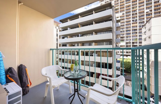 Cozy Studios at Aloha Surf Close to Waikiki Beach - Photo 60