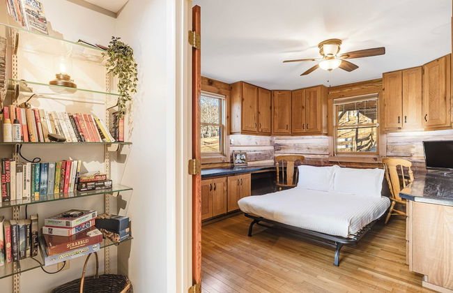 Red Cedar by Avantstay Cabin w/ Hot Tub + Views! - Foto 43