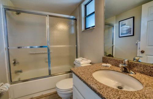 Park Shore Resort - Pool & Bar Close to Beach - Foto 15