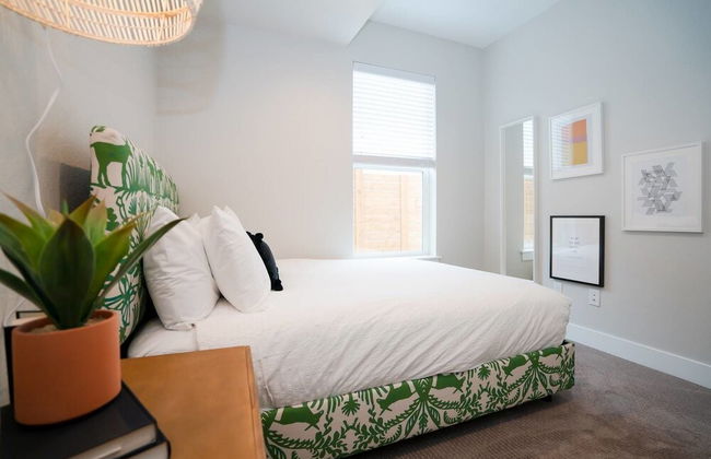 Frida's Abode Walk to the Stadium Rooftop View - Photo 5