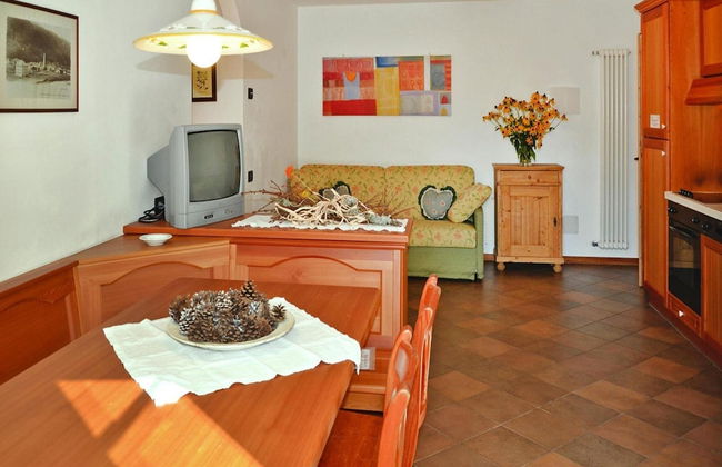 Apartment in Pellizzano Near Shopping - Photo 7