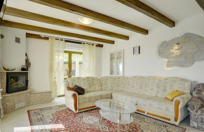 Villa in Lupoglav With Pool Near the Sea - Foto 11