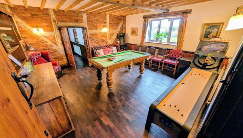 Pritams Gate 7 Bed 4 Bath Barn Conversion with Games Room Dog friendly Near the NEC & BHX - Foto 3