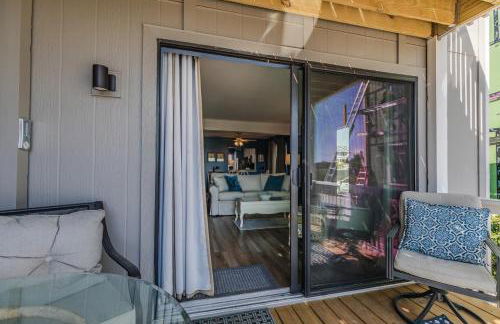 New Listing - Marsh Views Short Walk to Beach and Pools - Double Decks - Foto 23