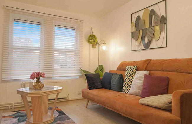 London - Flat - Garden Access - Sleeps 3 - Parking - Photo 11