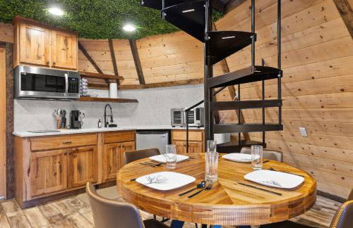 TeePee at Paradise Point with a hot tub fire pit & grill - Foto 9