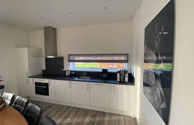 5 bedroom House in Biddinghuizen with swimming pool and terrace - Photo 4