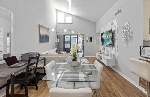 Disney and Airport 15 minutes from Luxury Condo - Foto 1