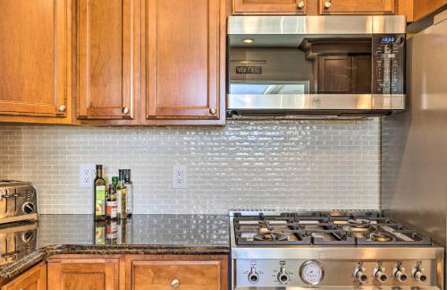 Mattituck Home with Fireplaces - Near Wineries - Foto 12