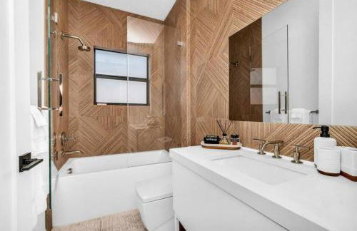 Flamingo Park Paradise: Luxury Poolside Haven - Foto 52