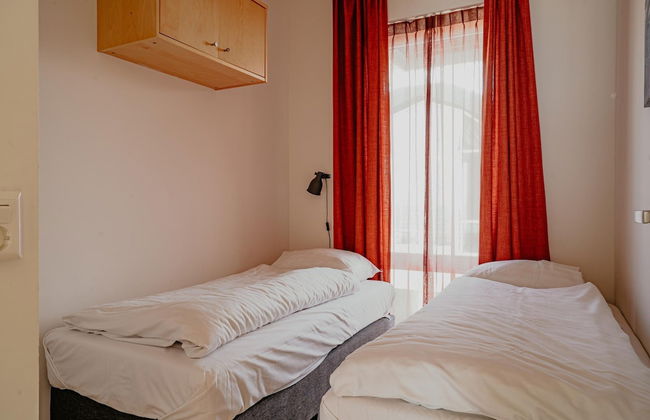 Apartment by the Beach With Sea Views - Photo 19