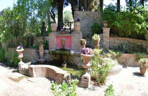 Villa in Uzzano with Private Pool & Garden - Foto 36