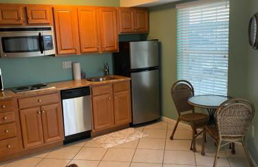 Seawall Strolls & Sunset Sips - Ocean View - Foto 9