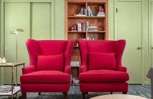 Bright & Stylish 4BR Spot - Close to Downtown Fun - Foto 6