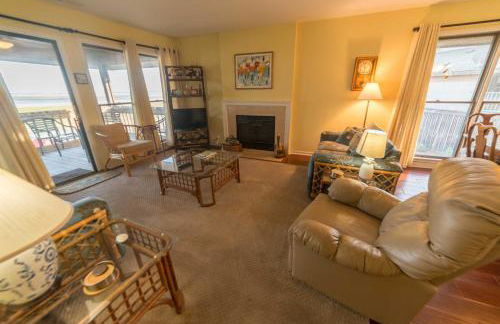 Harbor Island Beachside House - Photo 12