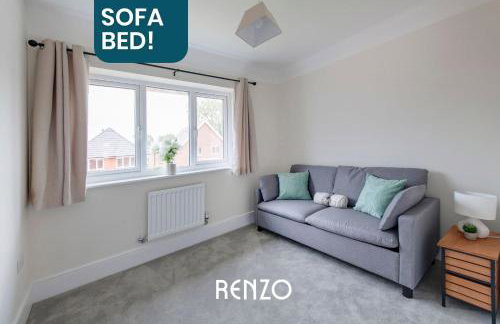 Spacious and Lovely 4-bed Home in Castle Donington by Renzo, Sleeps 6! - Photo 25