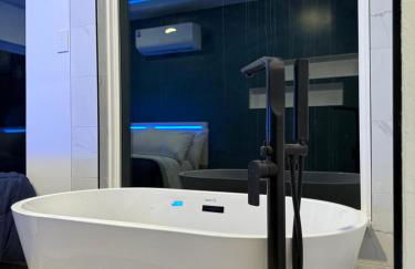 Unique 3-bed Lakefront Container Home - Foto 6