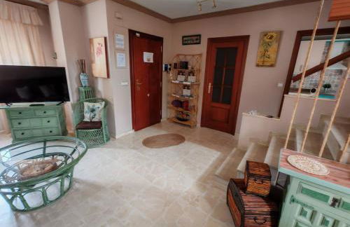 A un metro Sevilla. - Foto 14