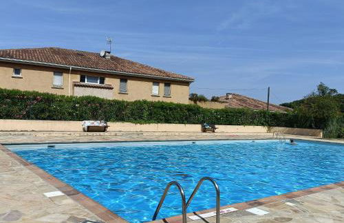 Vue magnifique sur le port appartement 80m2 piscine tennis parking climatisation - Foto 2