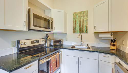 Romantic, Secluded Vermont Getaway with Hot Tub - Foto 4