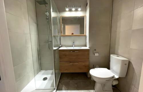 Studio with balcony in Antibes with AC - Foto 9