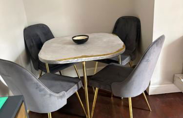 Grosvenor 126 Trendy Jesmond Whole Apartment - Photo 49