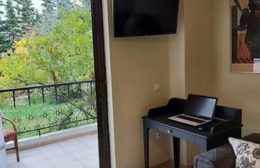 Sunny studio near metro - Foto 9