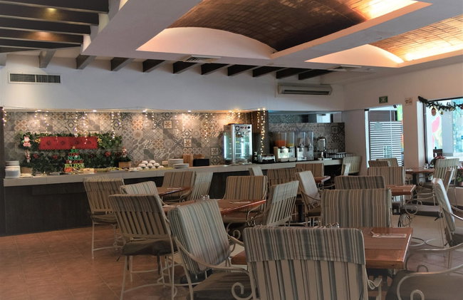 Oceanfront Condo at Voted Best Cancun Sandy Beach - Foto 20