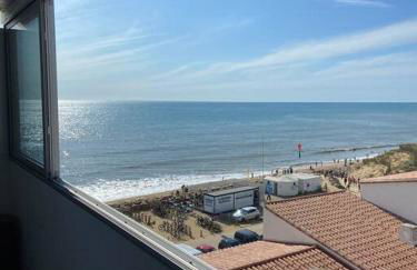 Studio face mer pieds dans l’eau - Foto 2