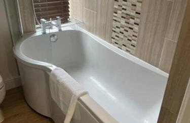 Comfortably furnished 2 bedroom home in Bolton - Foto 36