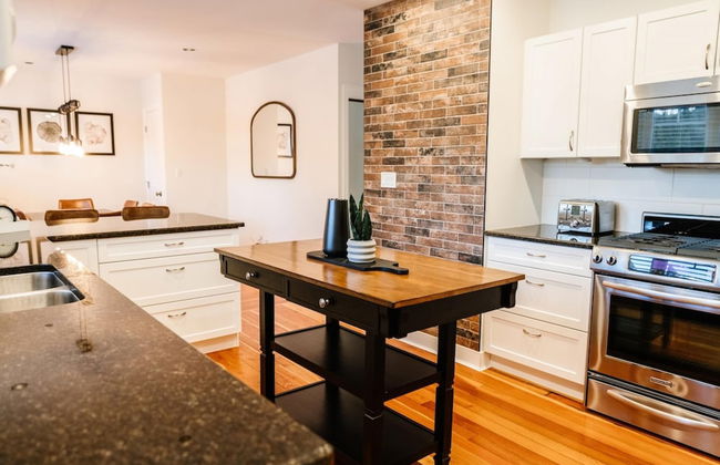 Dt Hot Tub Sauna Huge Yard - Photo 21