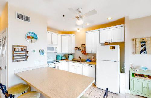 Oceanfront, dog-friendly condo with ocean view, pool & central AC - Foto 9