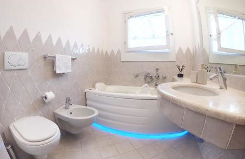 LUX-Porto Cervo Center Sea View Apartment - Foto 9