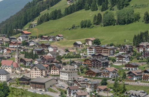 Garni Hotel Gardena App Dolomites 3 - Foto 24