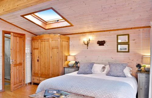 The Lodge - Luxury Lodge with Super King Size Bed, Kitchen & Shower Room - Foto 10