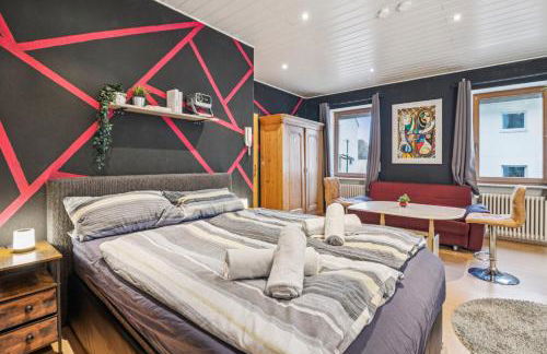 BAT Home Solutions Trier-Euren - alles was ein Hotel nicht bietet - 35 qm Ferienwohnung, Heimkino, Wallbox, Küche für 4 Personen - Foto 27