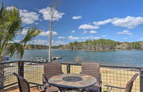 Quiet Lakefront Retreat with Boat Ramp and 2 Docks - Foto 22