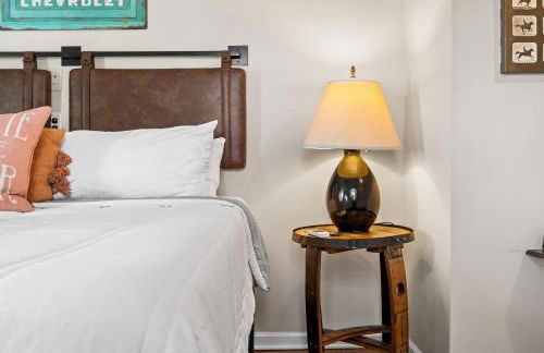 3BR Cozy Family Home with HotTub & Spacious Backyard - Foto 70