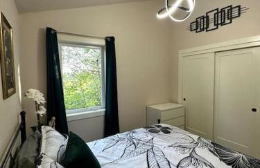 Modern New Build Home 5 min from downtown - Foto 16