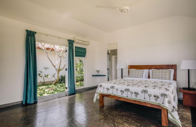 Spectacular Hilltop Beach Villa Located Next To A Surf Break - Photo 21