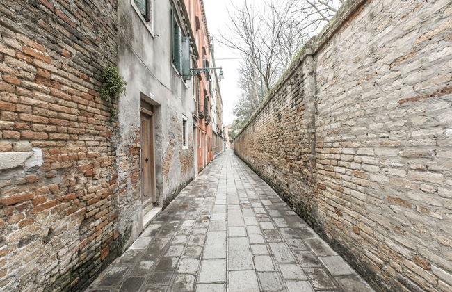 Design District Apartment R&R - Photo 25