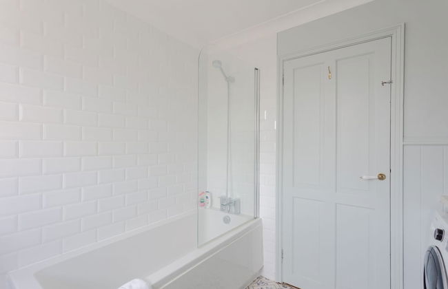 Newly Refurbished 4 Bedroom House in East London - Foto 2