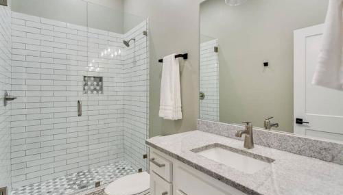 Large 7 Bedrooms Vibrant Art Spacious - Foto 3