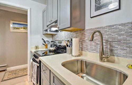 Walk to Keller Beach Waterfront Studio with Hot Tub - Foto 12