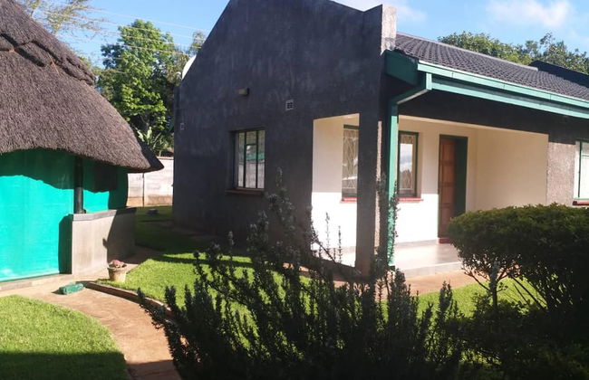 The Best Green Garden Guest House in Harare - Foto 39