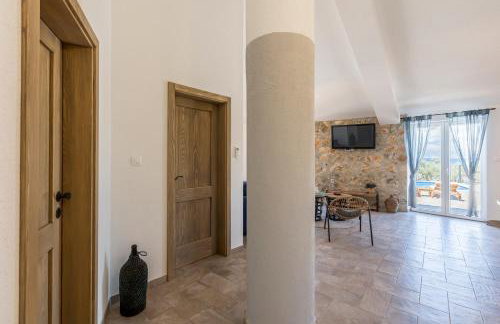 Island Getaway - Heritage House - Photo 36