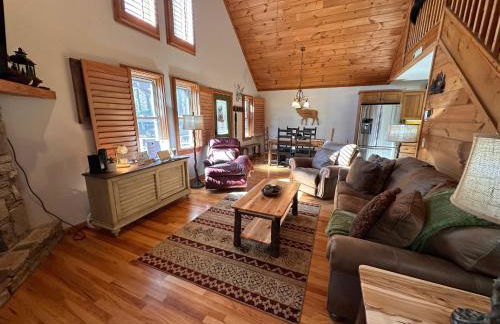 Cabin-Home in Maggie Valley NC-with Heating & AC, WiFi, Fireplace, Full Kitchen - Foto 8